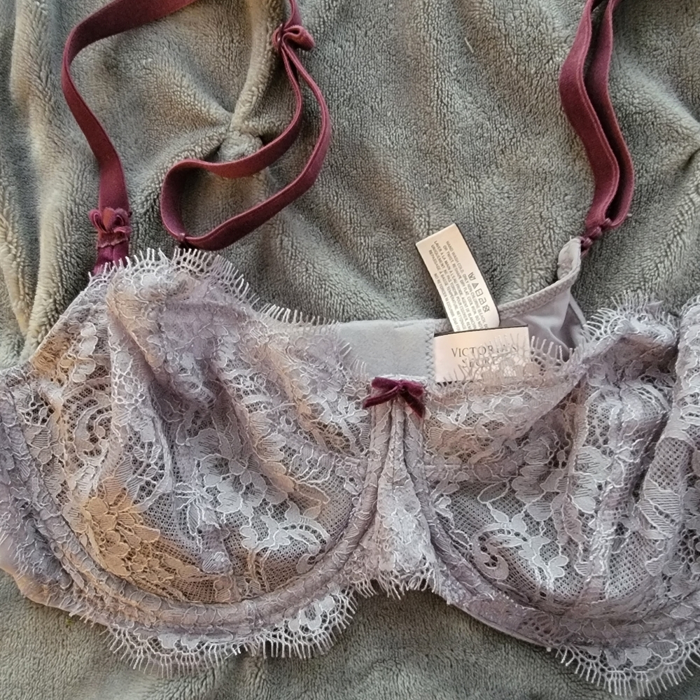 VS LACE BRA